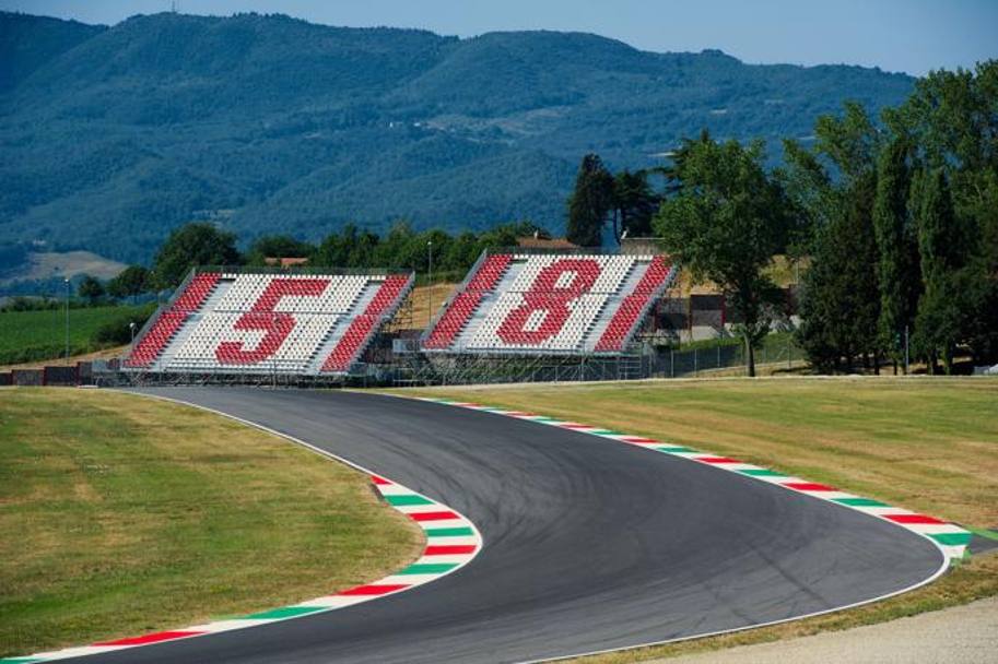 L&#39;investitura di Simoncelli come MotoGP Legend si svolger quest&#39;anno al GP d&#39;Italia al Mugello: sulla pista toscana una tribuna  gi decorata col 58, il numero di gara di Marco